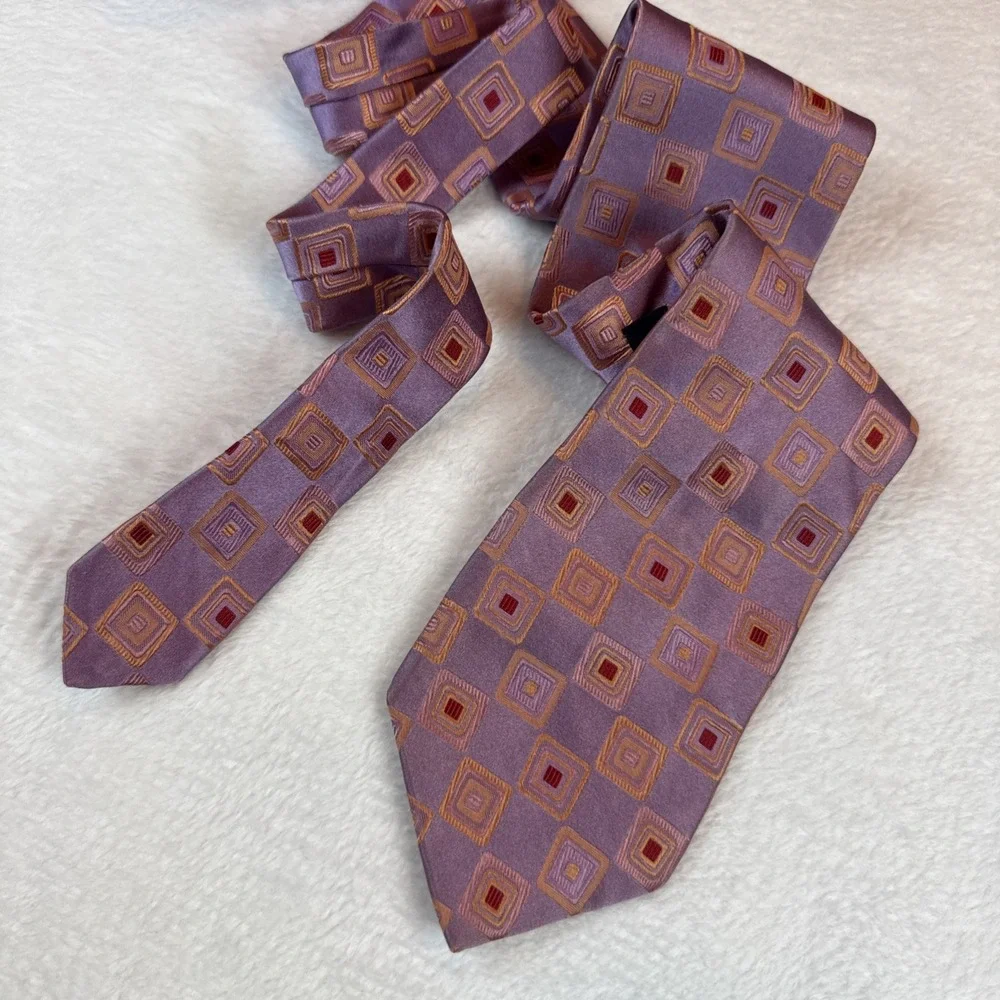 Ted Baker London Mens Silk Tie Purple Geometric Square Pattern Made in USA